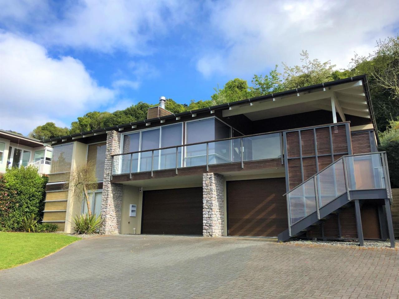 Acacia Haven - Beautiful Lake Views Taupo Eksteriør billede